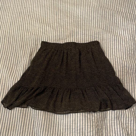 Ann Taylor LOFT skirt. New! - Picture 3 of 4